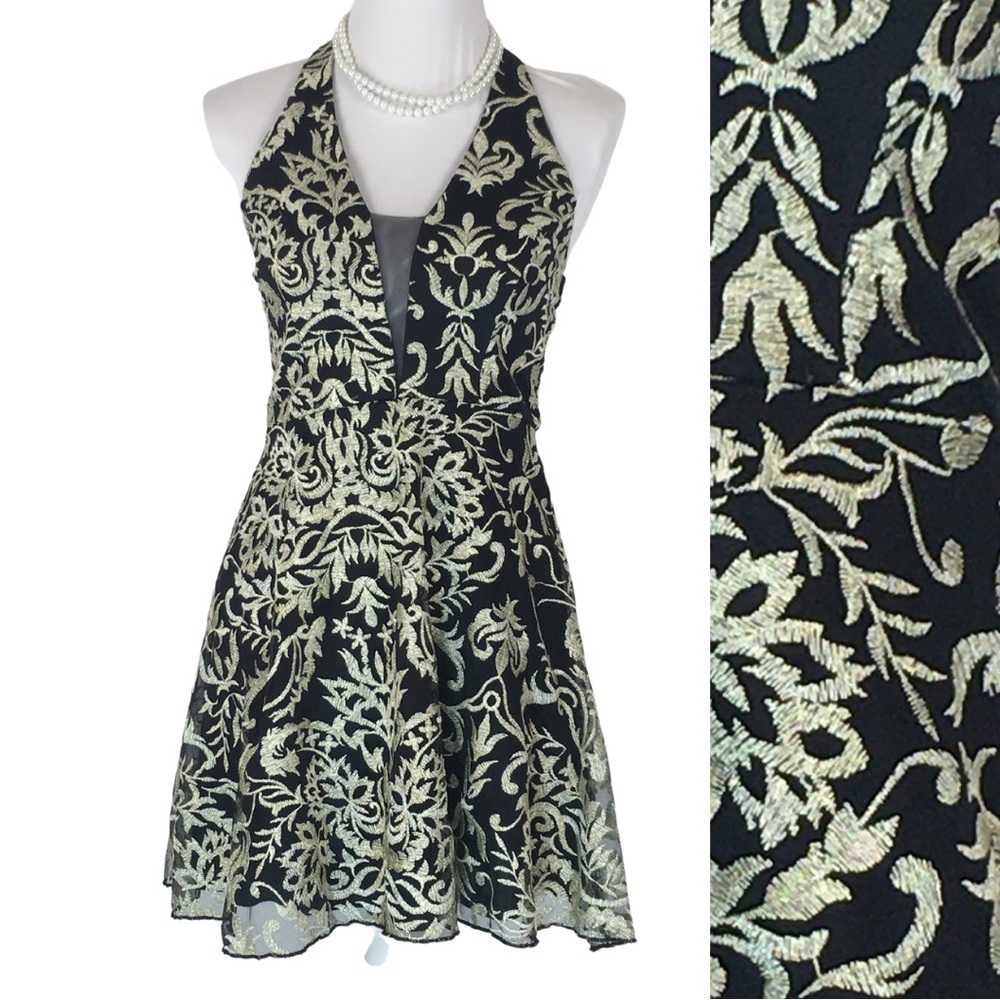 Windsor Halter Black Gold Embroider Open Back Fit n Flare Mini Dress sizE 3